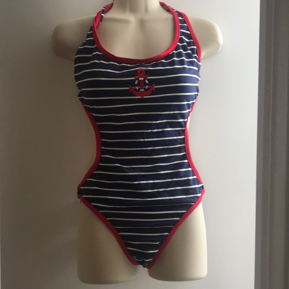Like newOne piece bathing suit